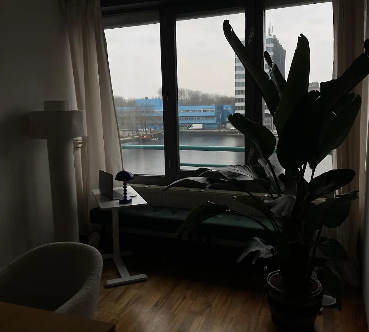 Large West Amsterdam Apartment With Balcony
