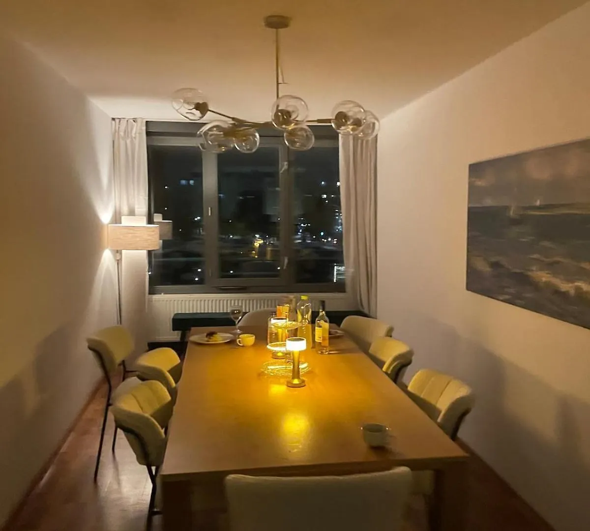 Large West Amsterdam Apartment With Balcony