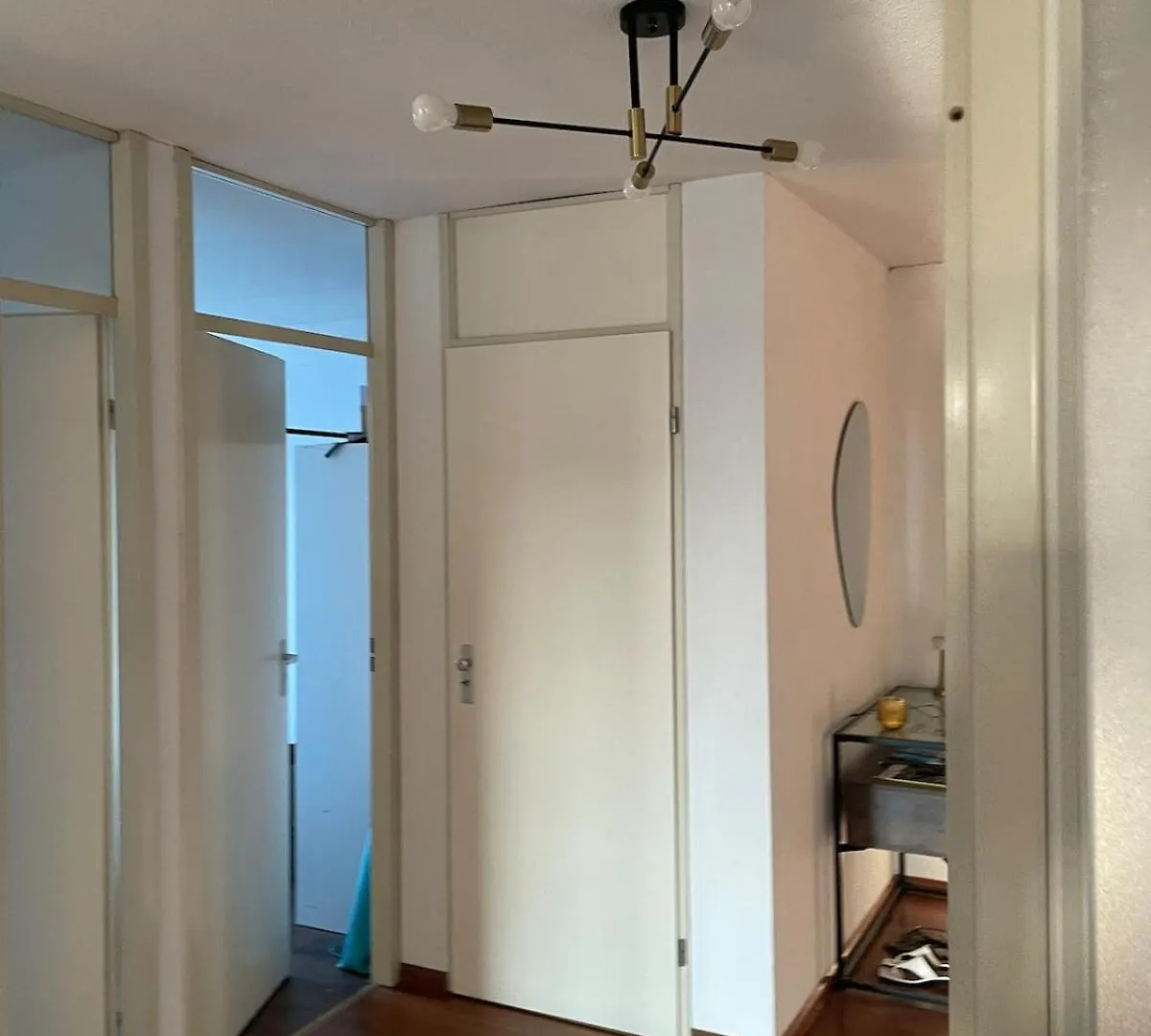 Large West Amsterdam Apartment With Balcony