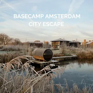 Basecamp Hotel